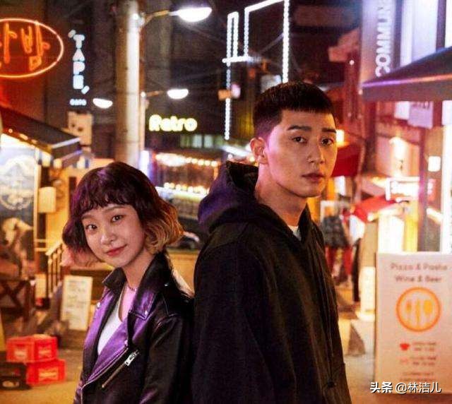 金喜爱孙艺珍孔孝真,夫妻的世界金喜爱和老公拥抱