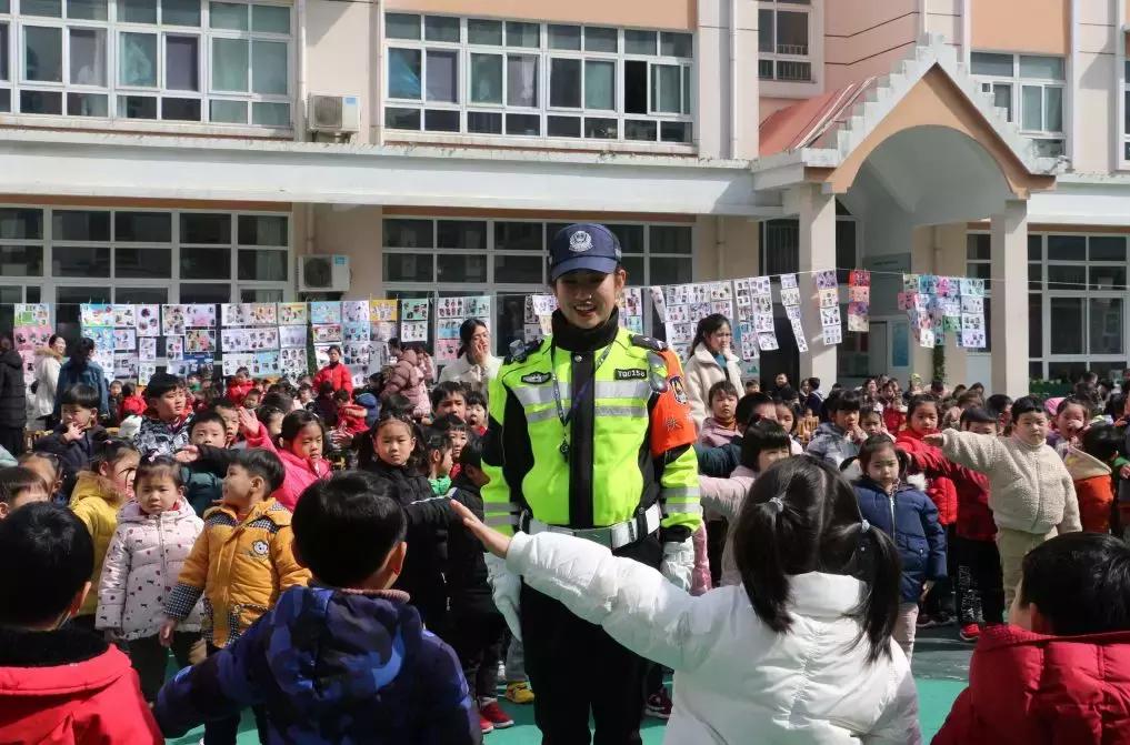 盐城gai上的斜杠男青年,盐城gai网红