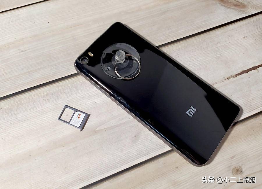 小米5手机电池不耐用怎么办,用5年的手机换了电池效果不大