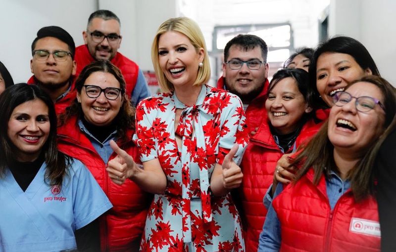 伊万卡顶流气质,伊万卡抵韩图片