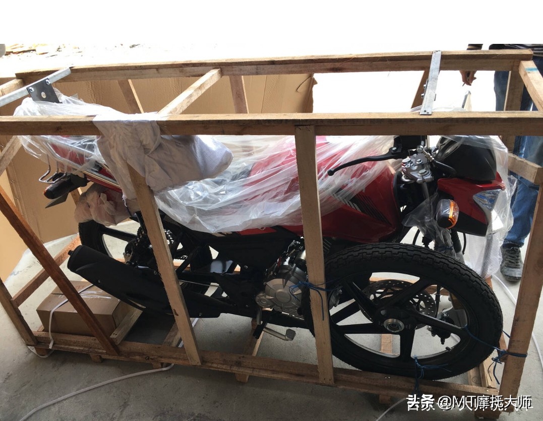 雅马哈天剑150最新款评测,雅马哈天剑125试驾第一视角