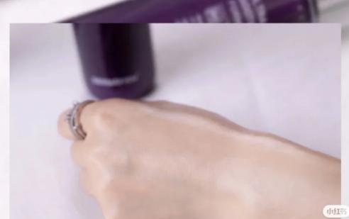 德妃虾青素水乳怎么看真假,德妃新款紫苏水乳真假对比