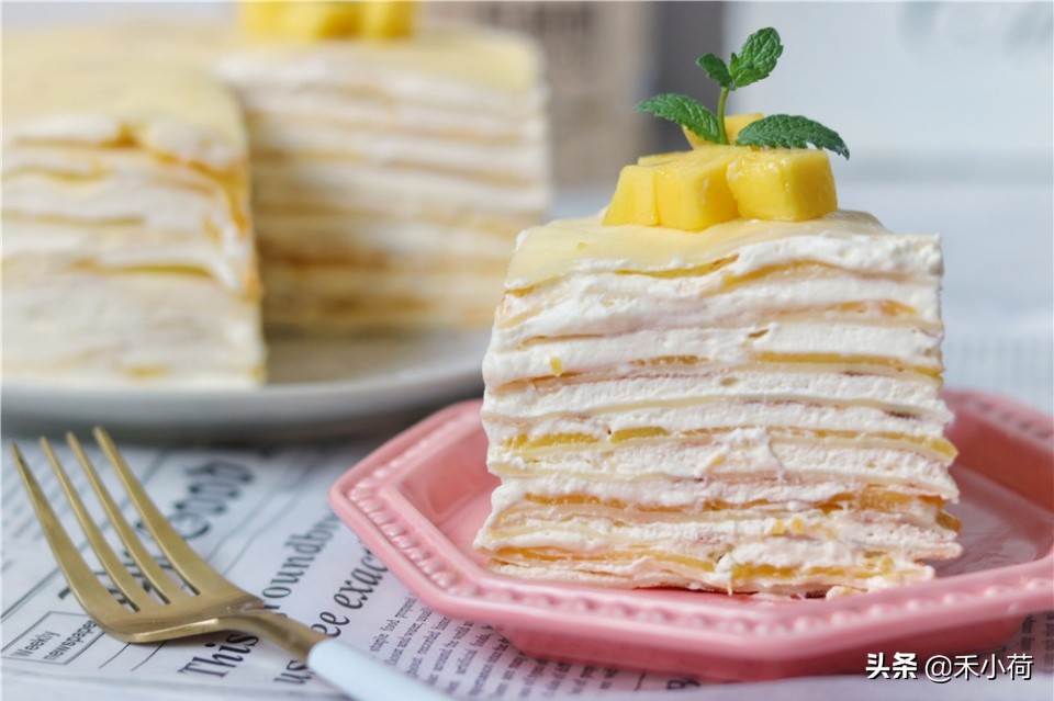 婆婆买一箱芒果吃不完,做成蛋糕香甜细腻,女儿一口气吃了3份