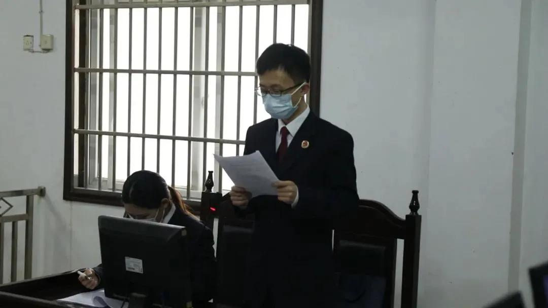 检察建议守护群众脚底下的安全,以案释法偷窨井盖可构成严重犯罪