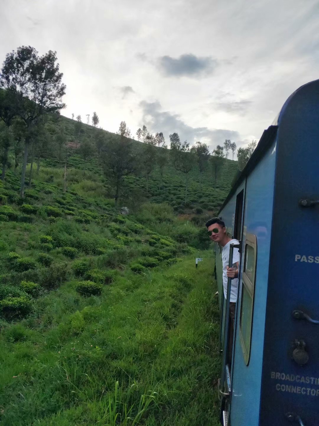 一生必去一次的神奇国度，榴莲白菜价，还有千与千寻里的海上火车