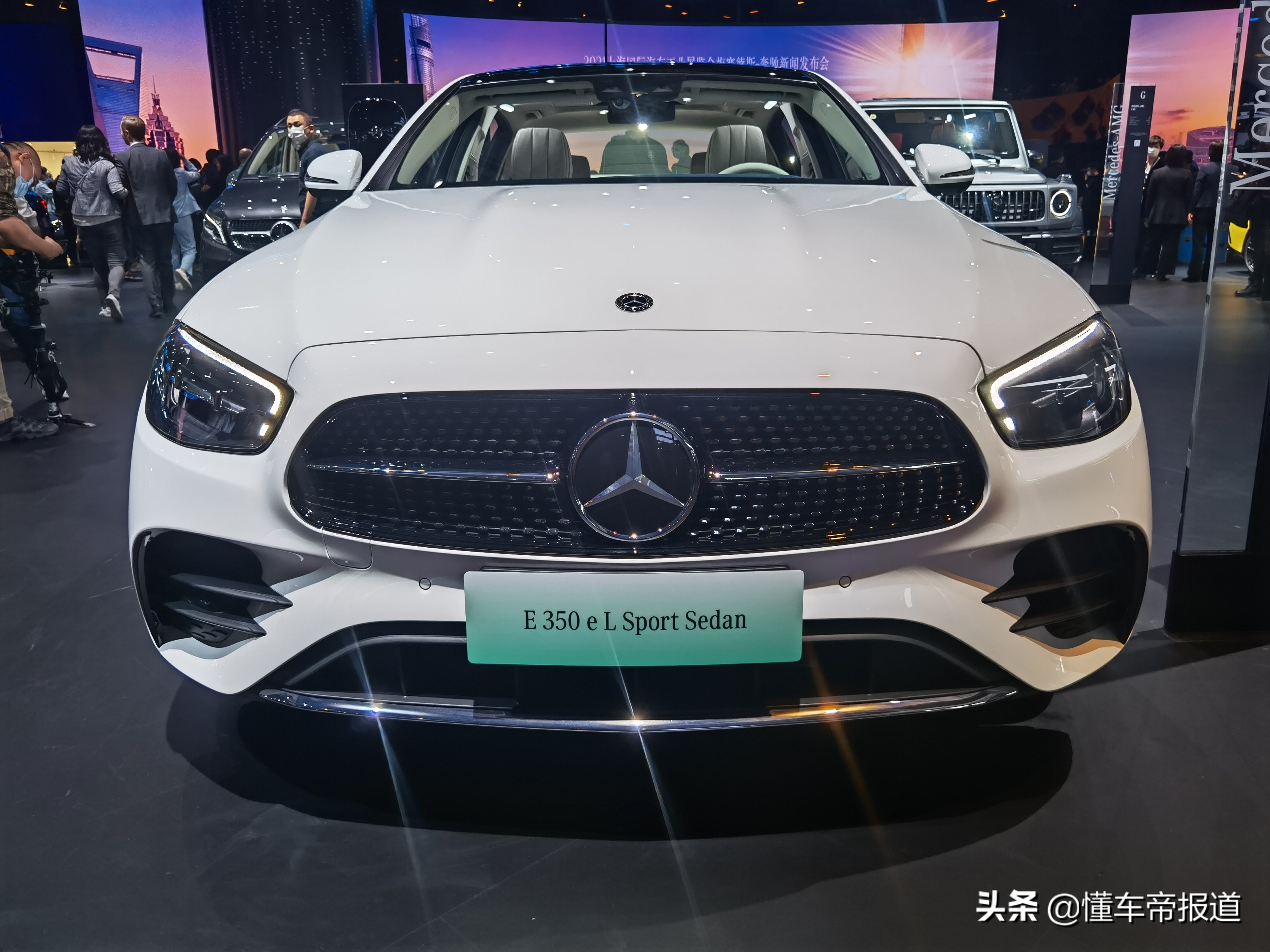 新款奔驰e裸车价,新车奔驰e级300落地价