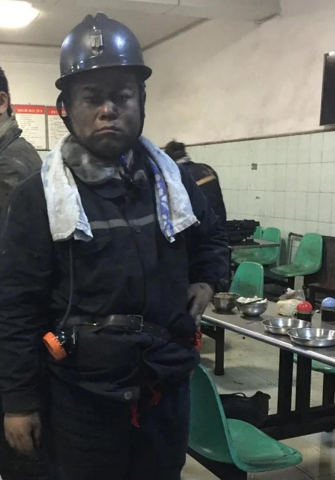 那些年岳云鹏唱火的歌,岳云鹏成名背后的辛酸之路