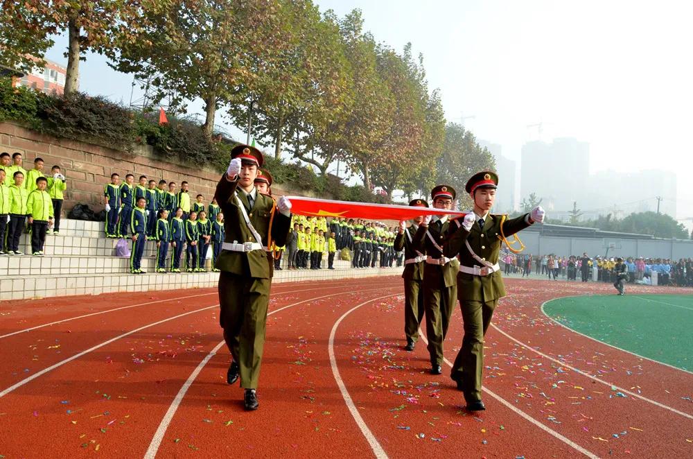 质疑不断应该怎么办,师大一中有几个校区