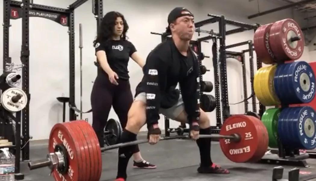 硬拉头晕还能继续训练吗,硬拉晕倒了怎么办