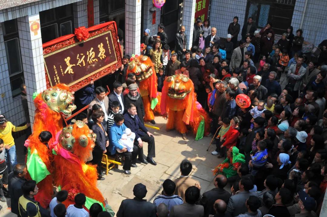 走向我们的小康生活9张海报,幸福新时代主题摄影作品