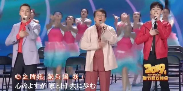 日本6万多人在线观看中国春晚，听说还有9亿红包抢，弹幕炸锅了！