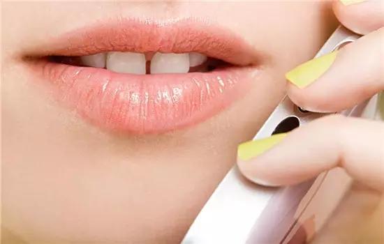 唇纹深适合什么口红淡化唇纹,唇纹怎么消除视频教程