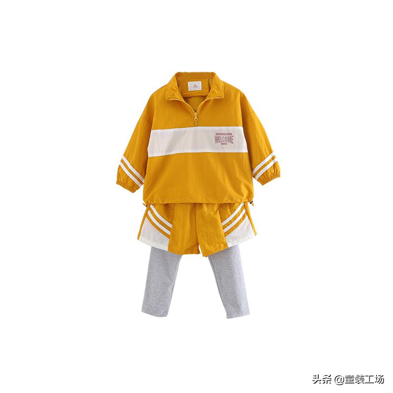 入秋了给宝贝备几套秋装,马上入秋了穿什么秋装好小学生
