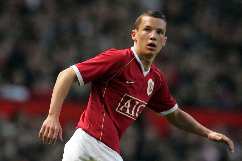 3年画风突变！英超冠军中场18个月没球踢醉驾+*戏调**女子活该被揍