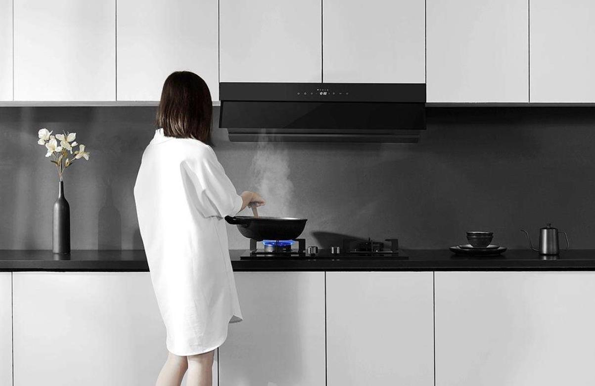 顶吸和侧吸油烟机的优缺点,侧吸油烟机好还是顶吸油烟机好