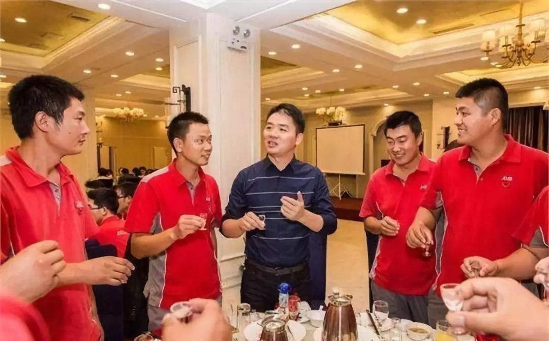 为什么喝过酱酒的人会爱上酱酒,喝酱酒的人的特征