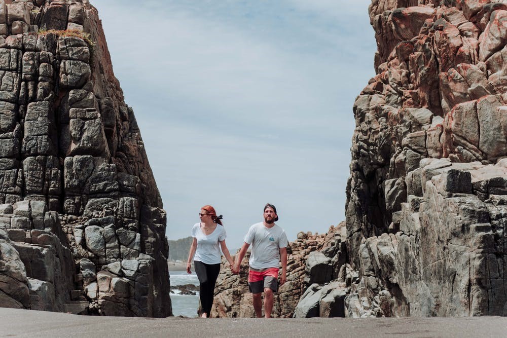 珍爱网世纪佳缘百合网哪个靠谱,世纪佳缘百合网珍爱网哪个更好