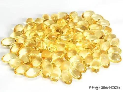 一受伤就会留疤,疤痕体质的疤凸起十几年了怎么治