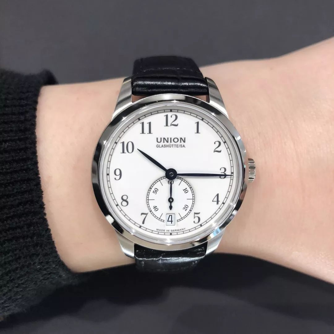 1万块钱的手表值不值得买,1万预算买二手手表