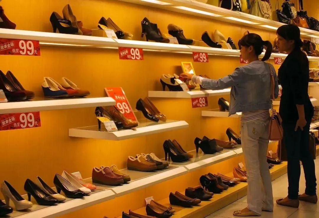 一代鞋王达芙妮退出线下零售,达芙妮鞋还能买吗