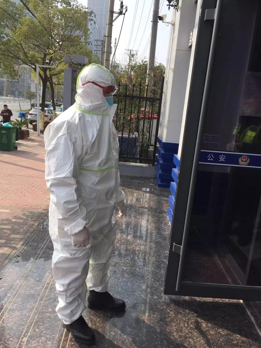 越是艰难越向前,坚决打赢疫情防控阻击战习*平近**总书记的重要讲话在湖北公安机关引发热烈反响