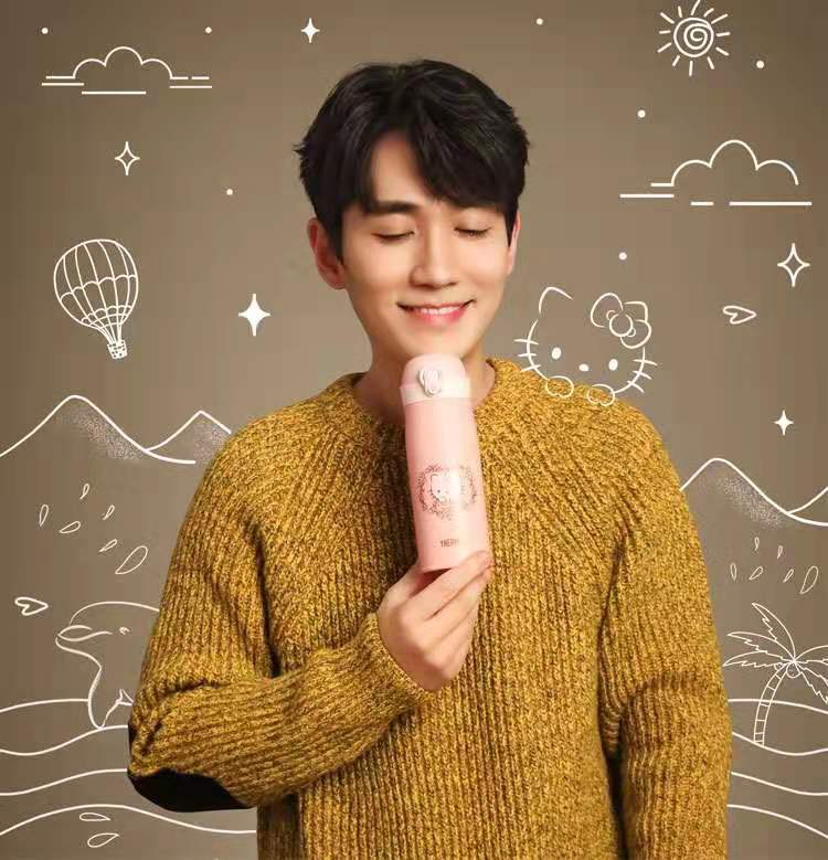 朱一龙笑容三格,朱一龙红衣绝美镜头