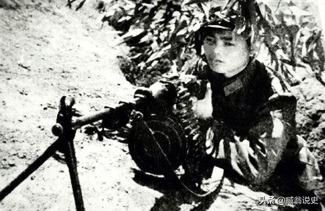 孤胆英雄岩龙事迹,孤胆英雄岩龙纪录片