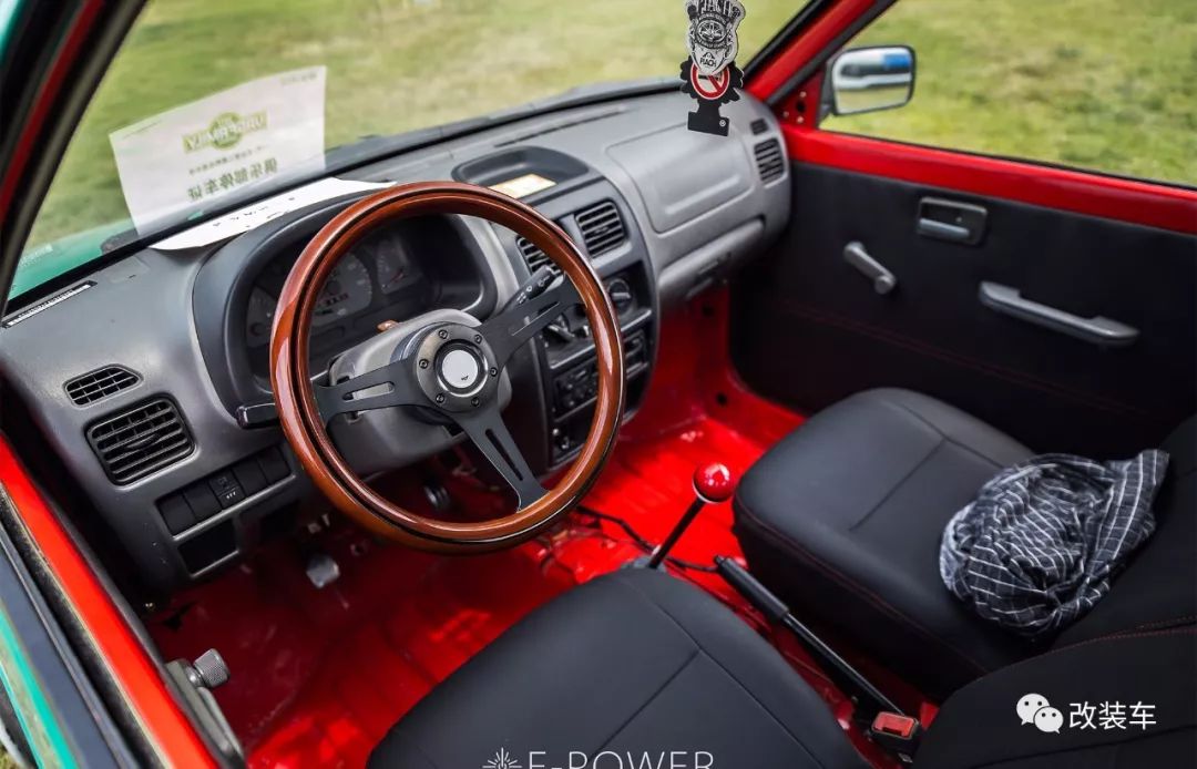 马自达323哪款车最经典,马自达323第三代