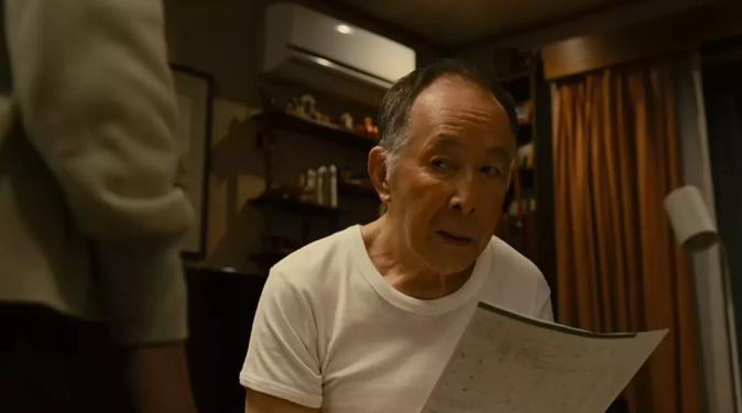 豆瓣8.1，很棒的家庭伦理剧，如何看待老夫妻相伴50年婚姻之痒？