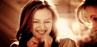 J姐的钻石牙，HBA的双头鞋……看得我只想好好当个穷人