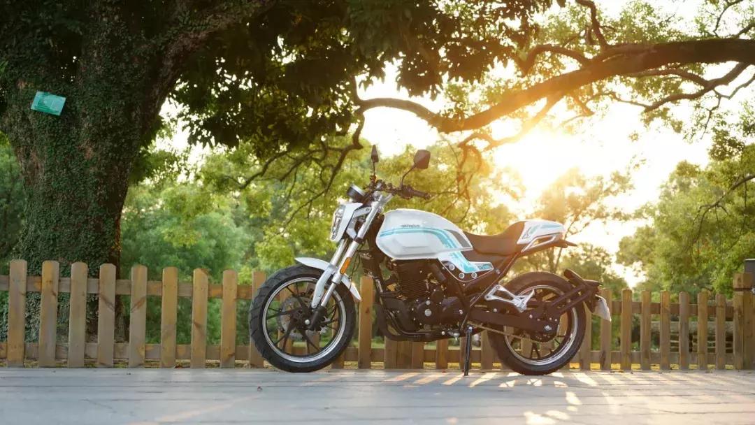 鑫源250跑车排气视频,鑫源250复古试驾视频