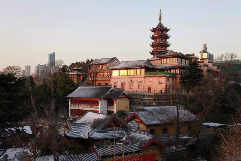 去南京鸡鸣寺是什么心态,鸡鸣寺为啥年轻人多