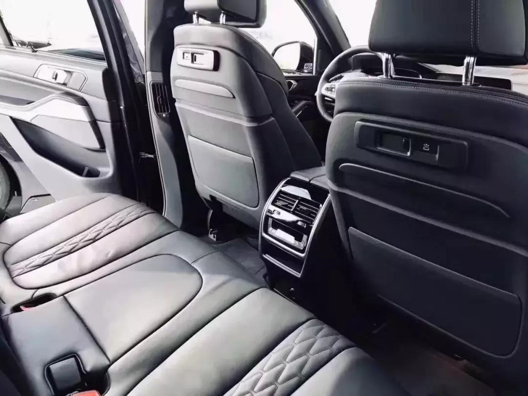 宝马x5蓝色卡钳的优点,新款宝马X5有哪些缺点