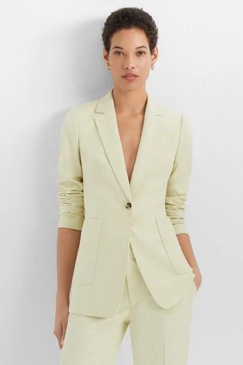 中年妈妈适合夏季穿哪家鞋子,有没有哪款鞋子适合妈妈穿