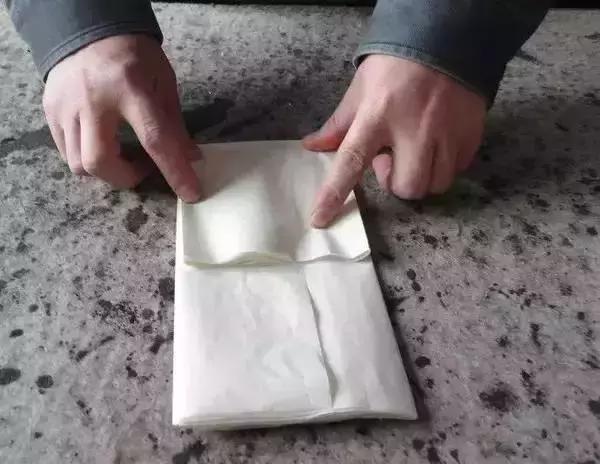 对联折纸方法,书法五言对联折纸方法视频教程