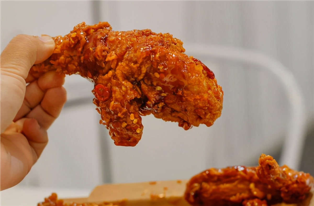 中式炸鸡和韩国炸鸡对比,测评三种韩国炸鸡