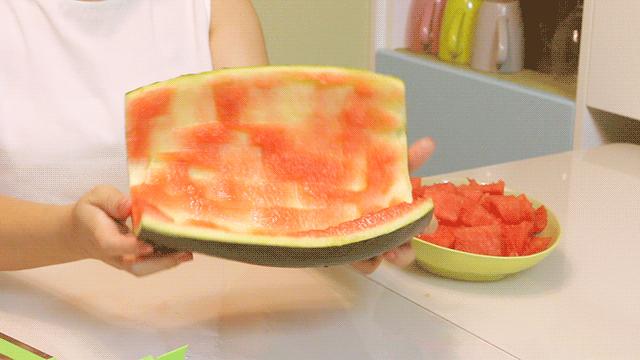 西瓜切块神器真的好用吗,西瓜切小块神器吐槽