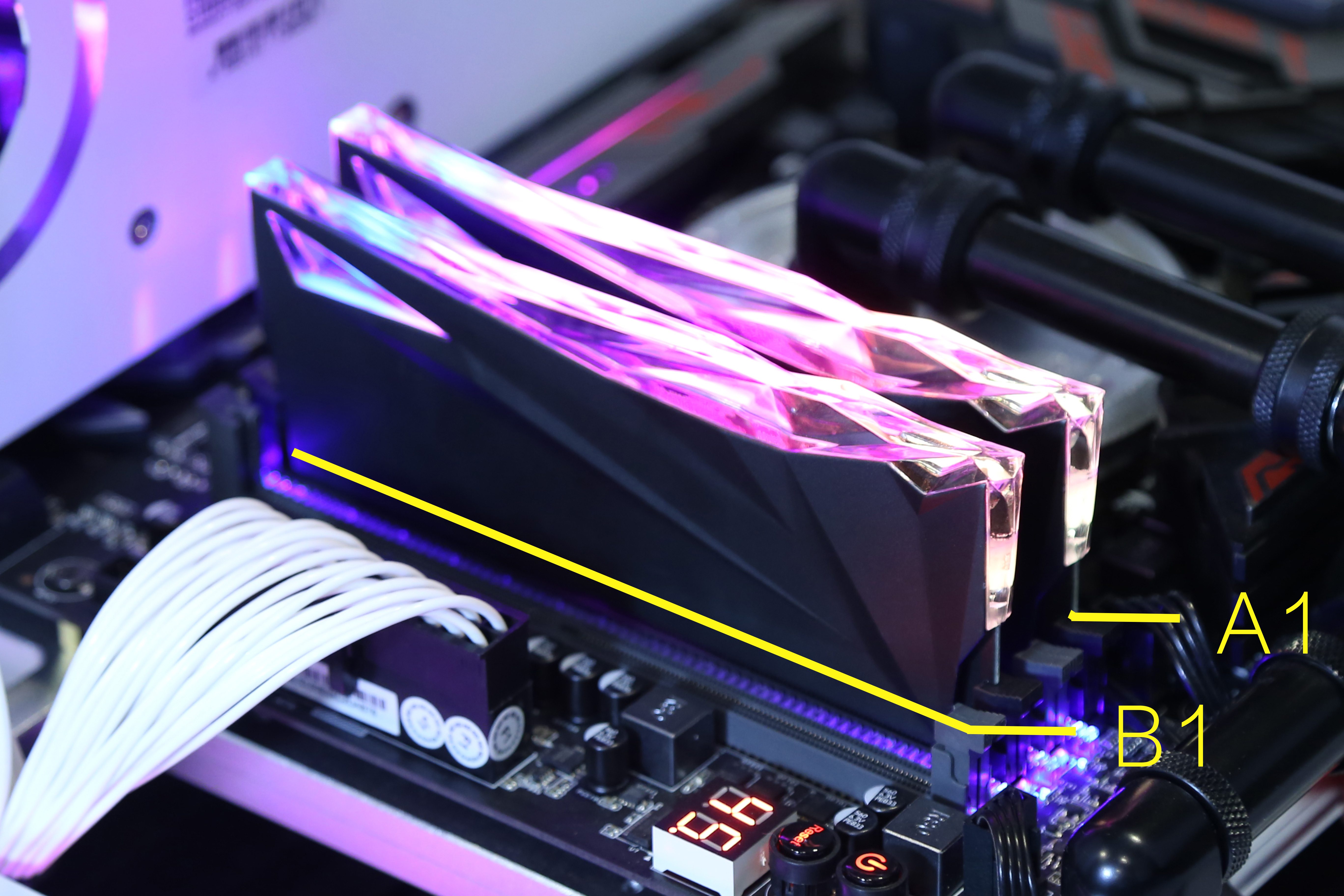 电脑内存条的正确安装方法,电脑内存条怎么插视频