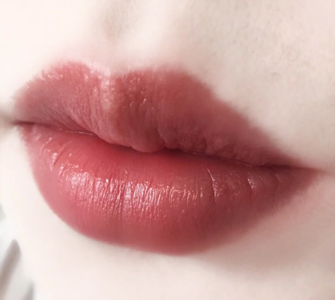 素颜涂口红阿玛尼205,日常素颜黄皮口红推荐阿玛尼405