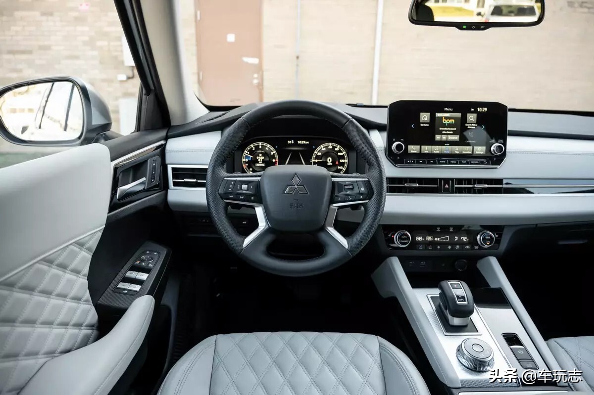 2021款三菱欧蓝德改款后,2020款三菱欧蓝德有哪些改变