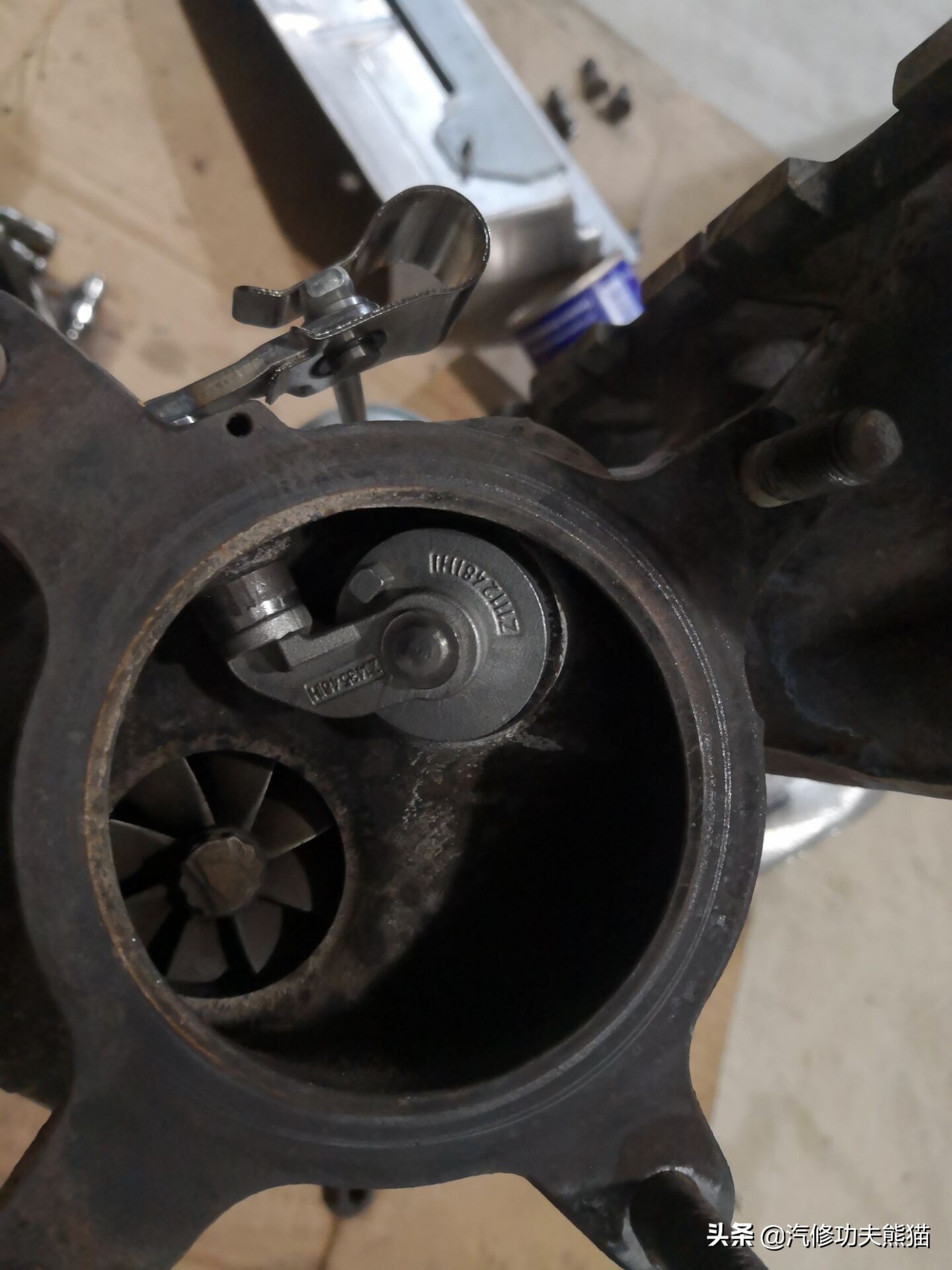 ea8882.0t夏朗烧机油,大众夏朗1.8t烧机油怎么样