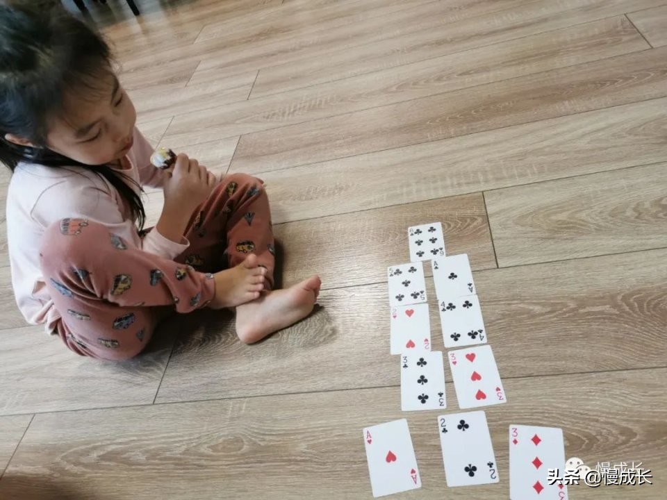 一副扑克牌早教,扑克牌的早教玩法