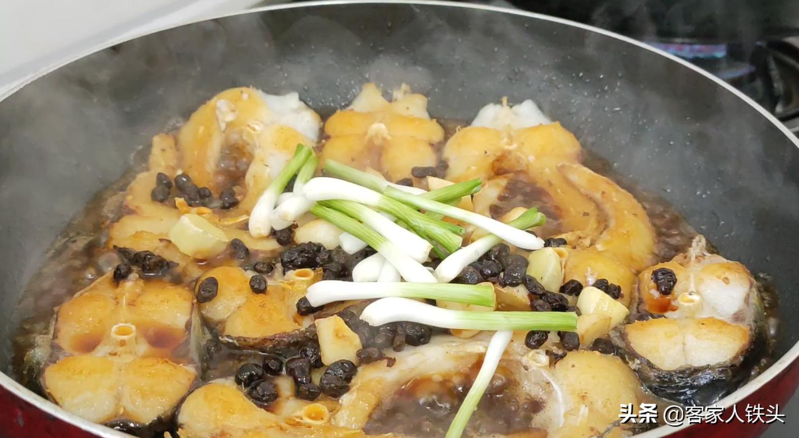 客家炖草鱼的正确方法,客家红烧草鱼的家常做法最简单的