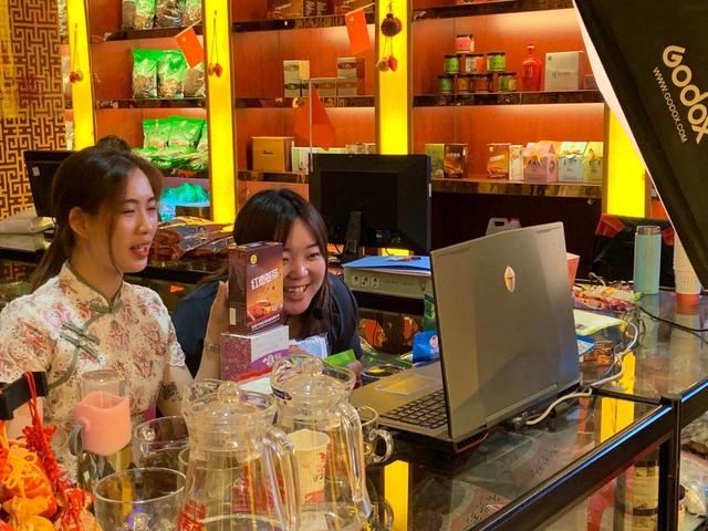 安徽药店女老板,药企女老板