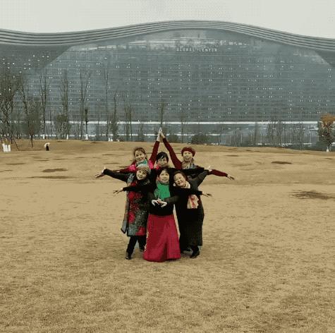 千万不要惹「成都嬢嬢」,小心她们带你去九龙广场逛够8小时