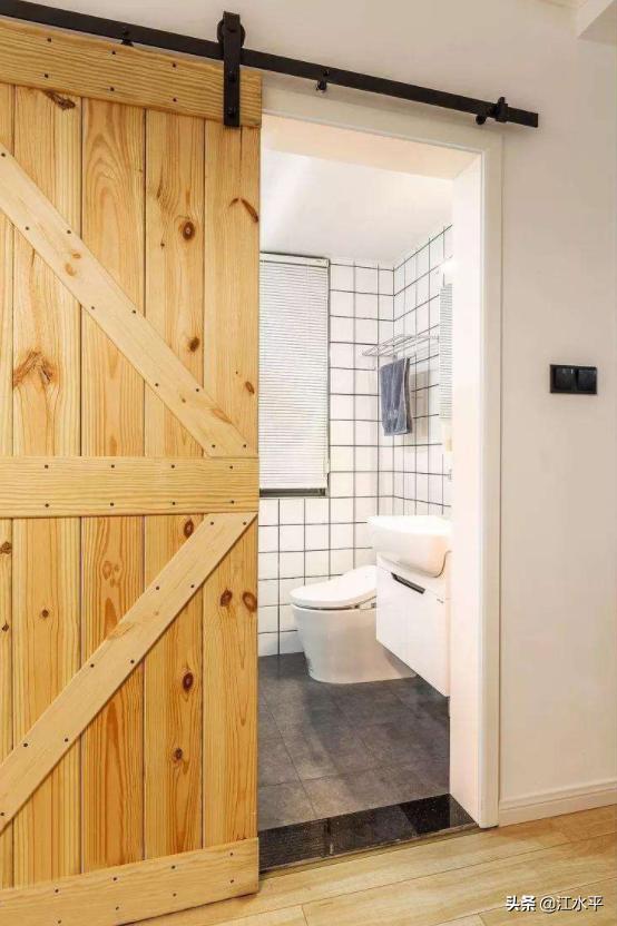 餐厅对着卫生间的处理方法图,卫生间门对着餐厅怎么做餐边柜