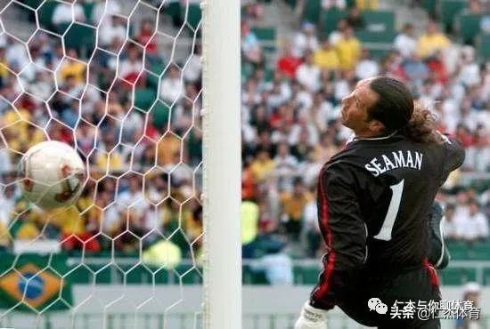 足坛十大天外飞仙,世界足球杯最精彩的一球天外飞仙