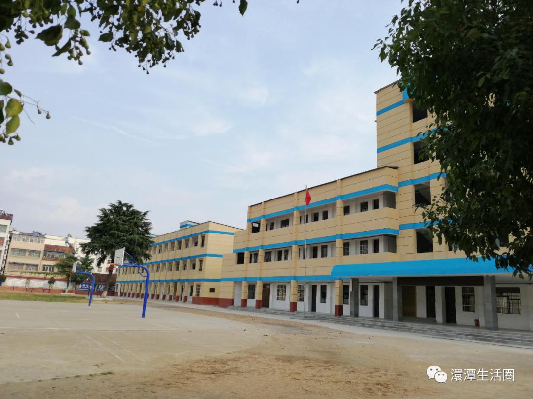 诗中的随县澴潭二小随州作者孔庆杰】