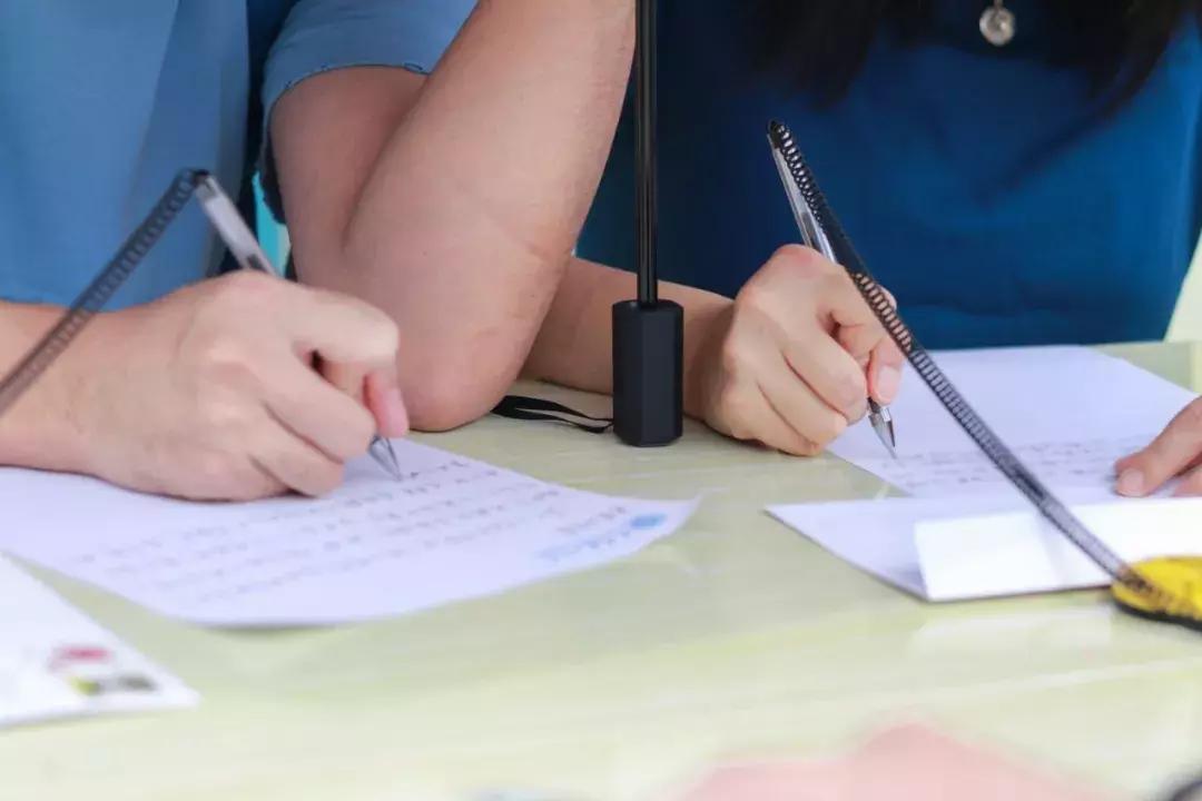 确认过眼神这是喝醉的人原版,确认过眼神是过年还要加班的人