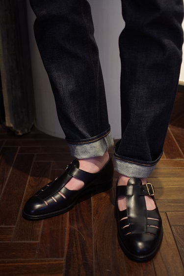 好穿又好搭凉鞋,青年休闲凉鞋搭配